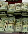 Dolares