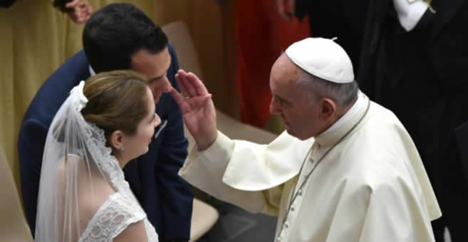 Resultado de imagen de la iglesia exigirá el certificado de virginidad para poder casarse