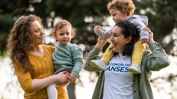 Madre de siete hijos con remera de Anses