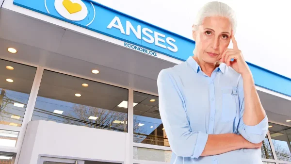 Jubilada preocupada pensando en oficina de Anses