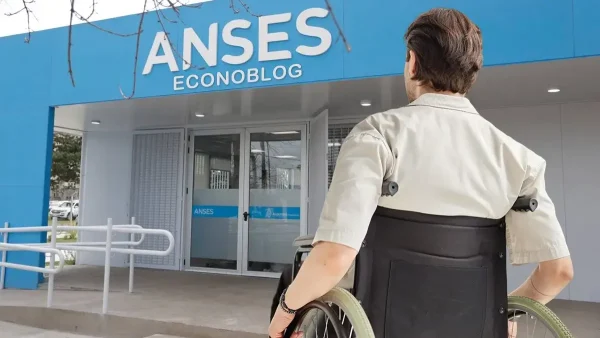 Beneficiario de PNC en oficina de Anses