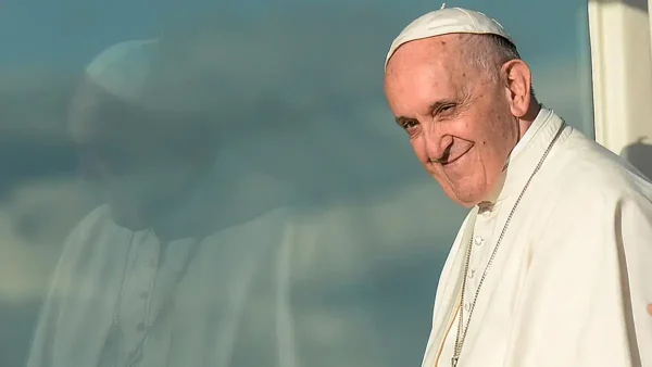 Papa Francisco sonriendo