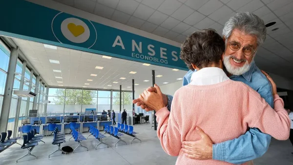 Jubilados bailando en Anses