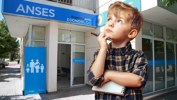 Niño de la AUH pensando en oficina de Anses