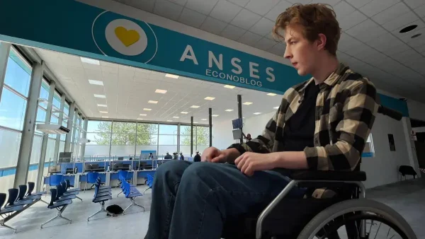 Titular de una PNC triste en Anses