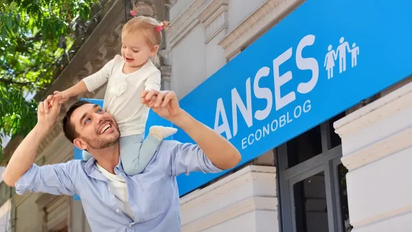 Padre del SUAF frente a Anses