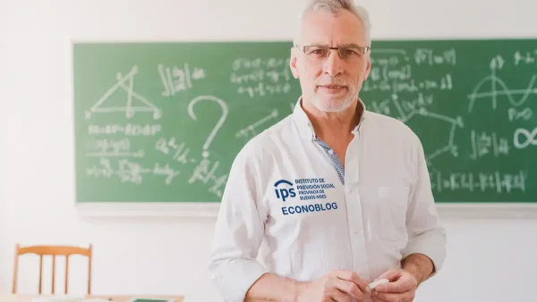 Jubilado docente del IPS