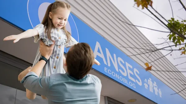Padre de la AUH frente a Anses