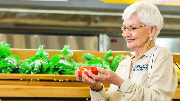 Jubilada de Anses en el supermercado