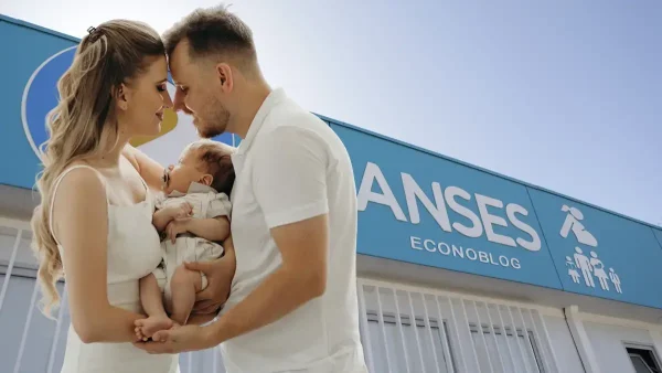 Familia de la AUH y Asignación por Embarazo en Anses