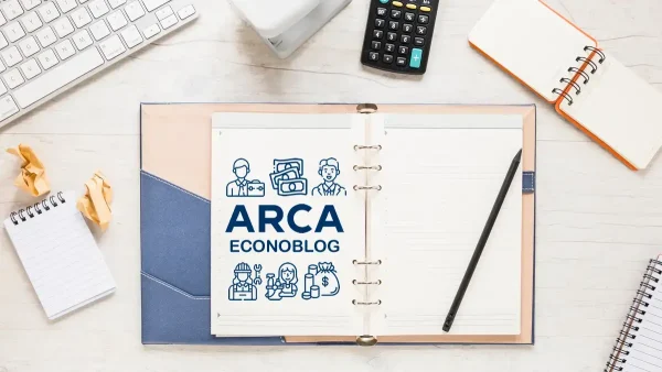 Cuaderno de ARCA con lapicera