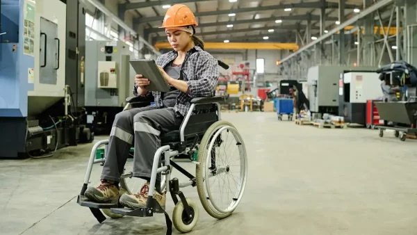 Trabajadora con discapacidad