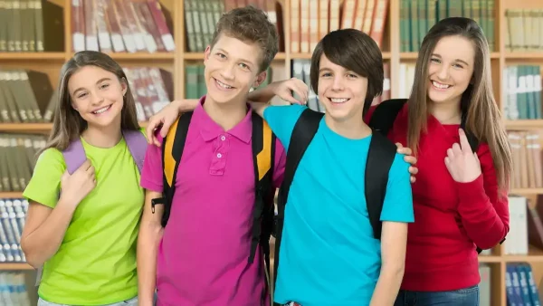 Estudiantes en la escuela