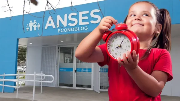 Niña de la AUH con reloj en Anses
