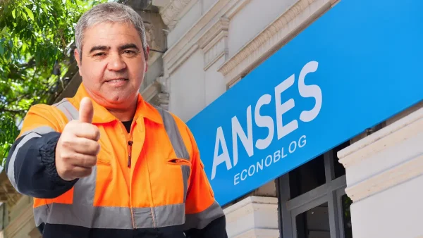 Trabajador contento en Anses