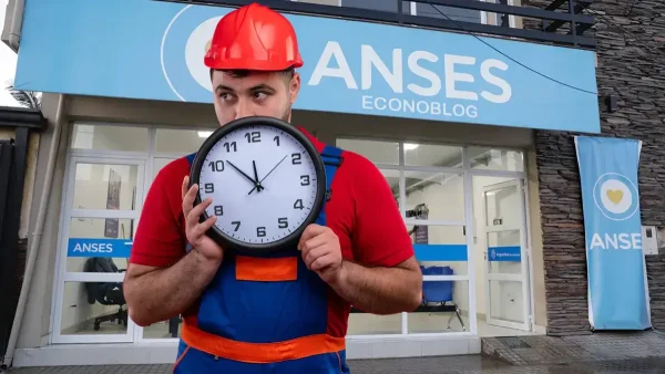Trabajador con reloj en Anses