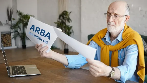 Jubilado con papel de Arba