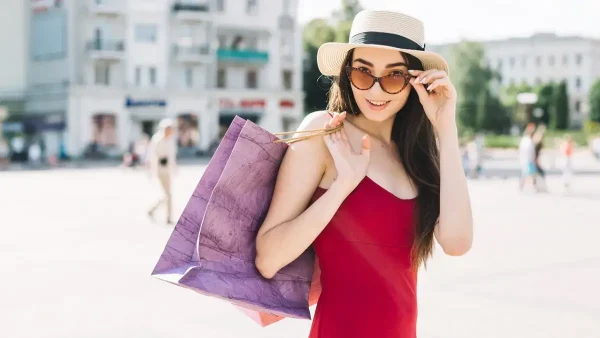 Mujer haciendo compras