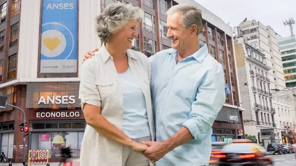 Una pareja de jubilados frente a Anses