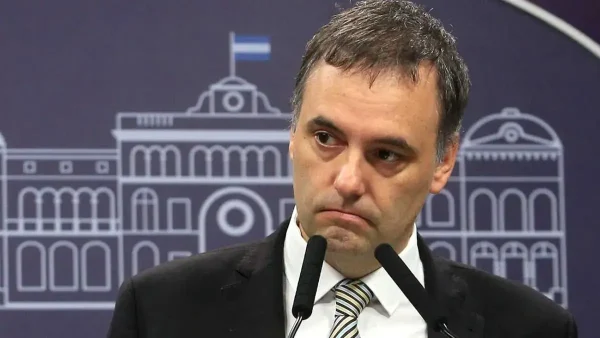 Manuel Adorni