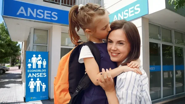 Madre de AUH o SUAF en Anses