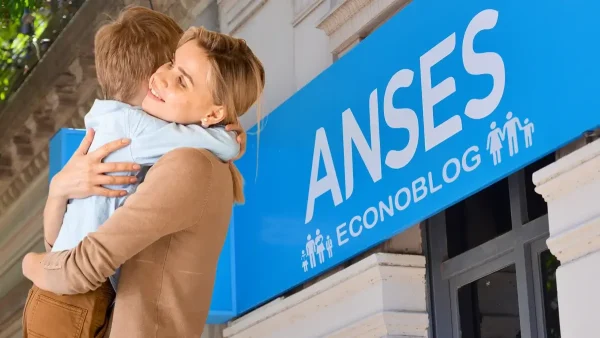 Madre de la AUH o SUAF frente a Anses
