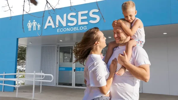 Familia beneficiaria del SUAF en Anses