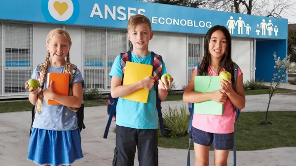 Estudiantes de AUH y SUAF frente a Anses