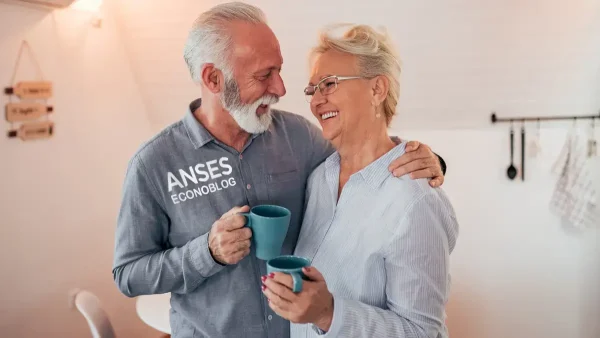 Pareja de jubilados de Anses