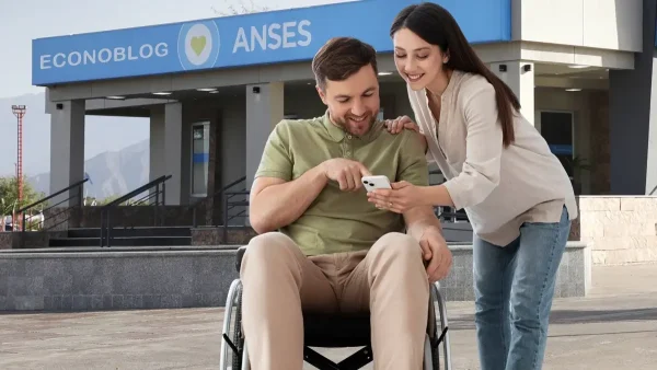 Titular de PNC con celular en Anses